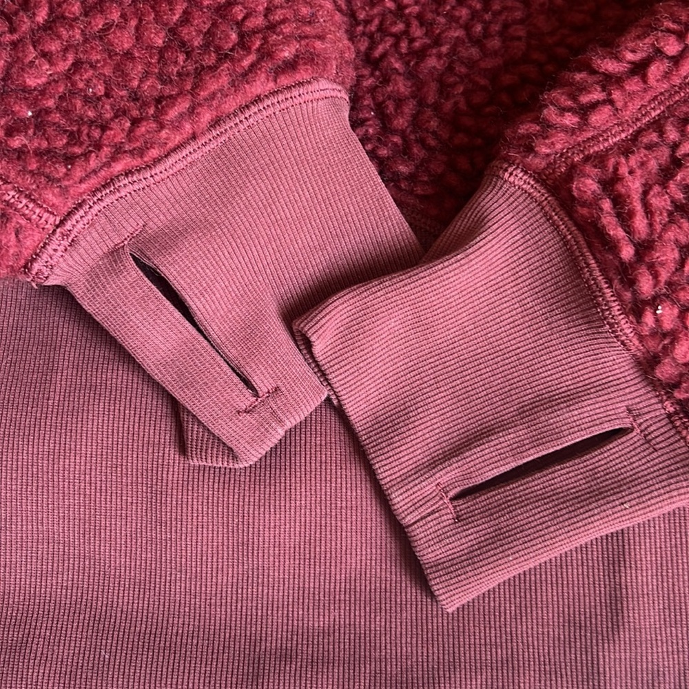 Lululemon fleece half zip up - Picture 8 of 9